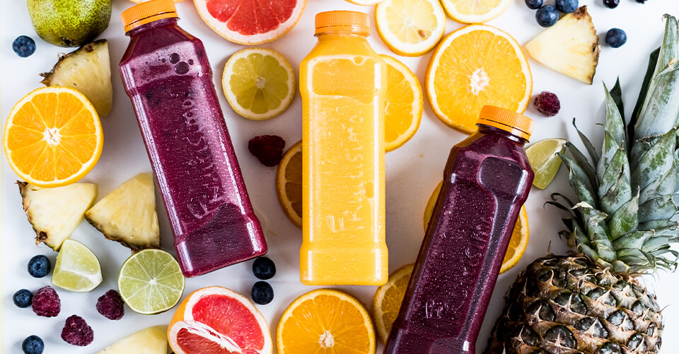 Fruitisimo fresh smoothies and juices made live in store